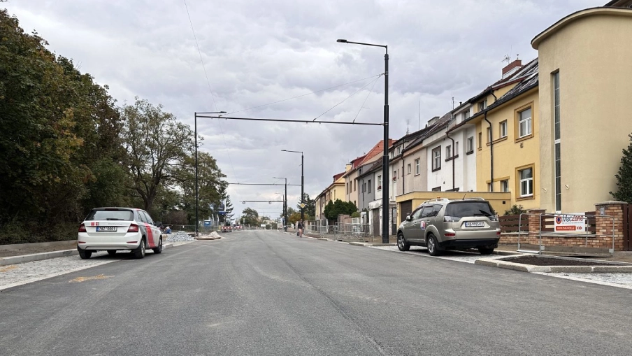 Nově zrekonstruovaná ulice Peroutkova v Praze.