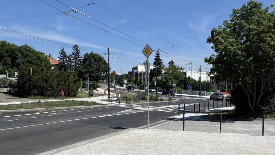 Šárecká ulice v Praze.